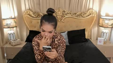 Snapshot of monstercock_olivia chatting on May 14, 2026, 5:03 am OliviaRoxy online show from May 14, 2026, 5:03 am
