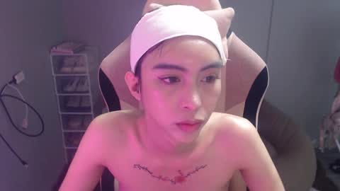 ELYSE A SIMPLE GIRL online show from January 21, 2025, 7:04 am