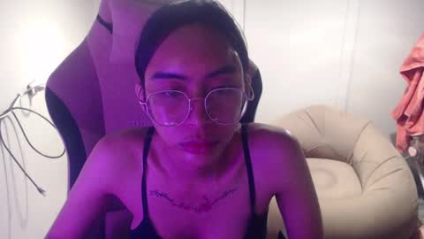 ELYSE A SIMPLE GIRL online show from January 21, 2025, 6:02 pm