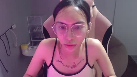 ELYSE A SIMPLE GIRL online show from February 20, 2025, 1:08 pm