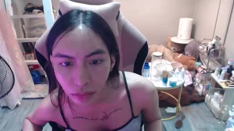 ELYSE A SIMPLE GIRL online show from January 9, 2026, 1:14 pm