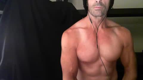 monsterdildos online show from January 15, 2025, 1:02 am