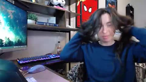 Snapshot of monstrumologist chatting on December 4, 2025, 1:15 am Lydia Mooney online show from December 4, 2025, 1:15 am