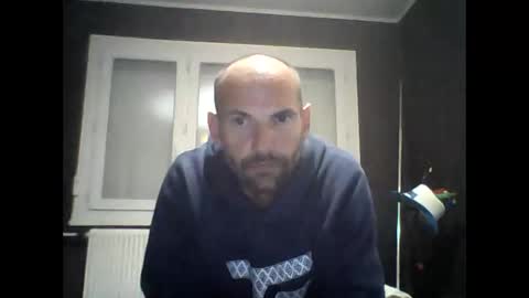 montmasse online show from April 19, 2026, 9:06 pm