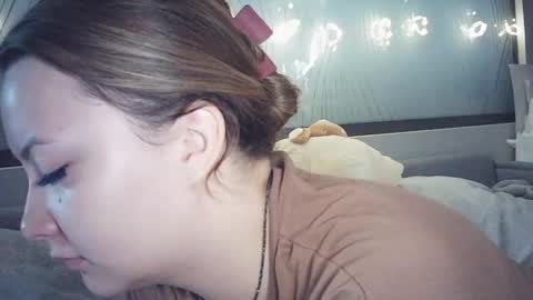 moodiemira online show from March 8, 2026, 6:01 pm