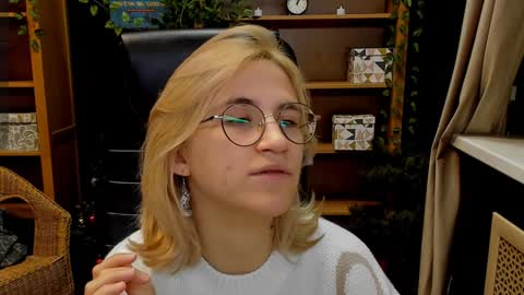 Katrin online show from December 21, 2024, 4:46 pm