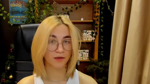 Katrin online show from December 30, 2024, 4:19 pm