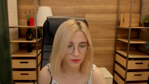 Katrin online show from January 8, 2025, 5:27 am
