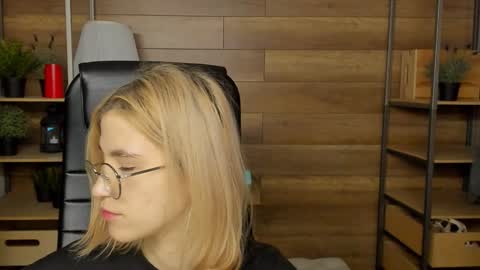 Katrin online show from January 23, 2025, 11:15 pm
