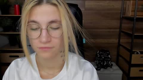 Katrin online show from February 1, 2025, 3:41 am