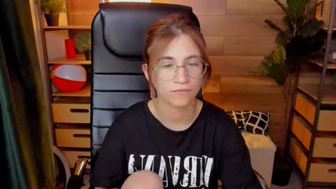 Katrin online show from September 18, 2025, 9:39 pm