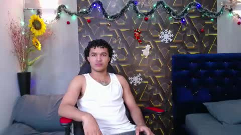 moon_and_fire_ online show from December 20, 2025, 4:30 am