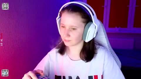 Lola online show from March 28, 2026, 4:50 pm