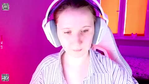 Lola online show from April 29, 2026, 1:37 pm