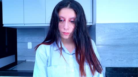 Snapshot of moon_blue222 chatting on December 25, 2024, 10:16 pm Tamara Bela your favorite lover from Colombia online show from December 25, 2024, 10:16 pm