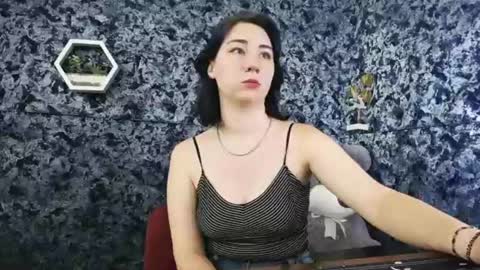 Snapshot of moon_foxy_ chatting on June 24, 2026, 5:06 am Diana online show from June 24, 2026, 5:06 am