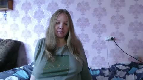 moon_linght000 online show from May 31, 2026, 4:20 am