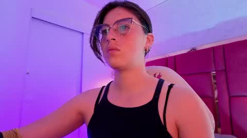 Snapshot of moon_winy chatting on June 29, 2026, 11:43 am Winy online show from June 29, 2026, 11:43 am
