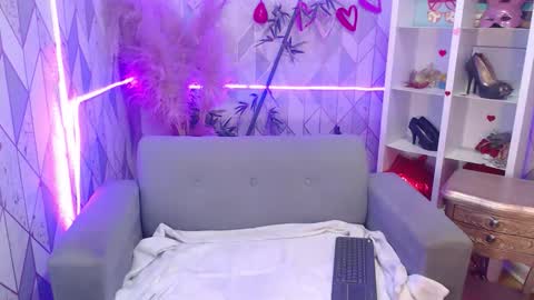 Charlotte online show from October 4, 2025, 7:01 pm