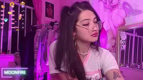 Nicky  online show from September 25, 2025, 3:10 am