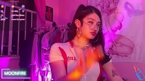 Nicky  online show from October 3, 2025, 2:19 am