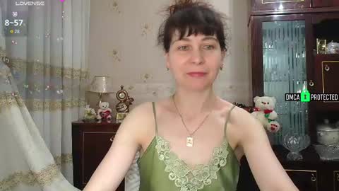 Snapshot of moonlight_88888 chatting on June 9, 2026, 1:28 am Moonlight 88888 online show from June 9, 2026, 1:28 am