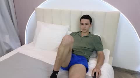 Snapshot of moonlinskinn chatting on November 23, 2025, 8:03 am Stan online show from November 23, 2025, 8:03 am