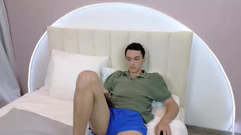 Snapshot of moonlinskinn chatting on November 25, 2025, 8:03 am Stan online show from November 25, 2025, 8:03 am