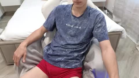 Snapshot of moonlinskinn chatting on November 30, 2025, 7:56 am Stan online show from November 30, 2025, 7:56 am