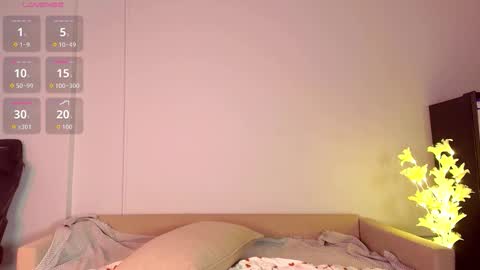 moonmimmi online show from February 20, 2026, 6:19 am