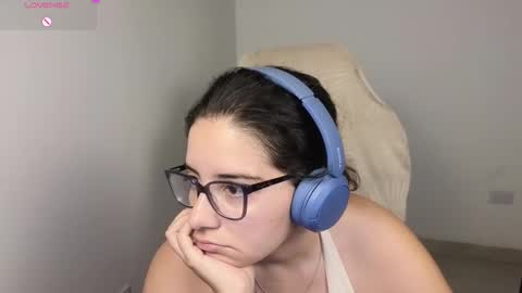 Moon Woman online show from November 27, 2025, 7:05 pm