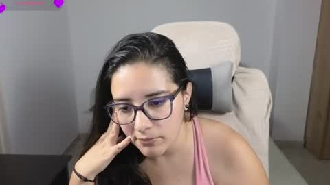Snapshot of moonwoman_ chatting on July 2, 2026, 2:33 am Moon Woman online show from July 2, 2026, 2:33 am
