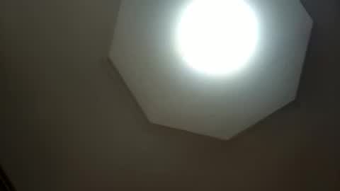 moos1 online show from March 28, 2026, 5:45 pm