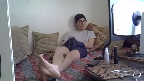 Snapshot of moovurey16 chatting on February 15, 2026, 7:27 am Alex online show from February 15, 2026, 7:27 am