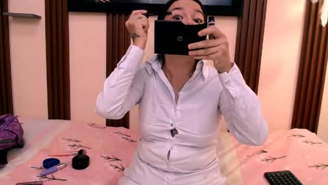 alexia online show from April 18, 2026, 7:40 pm