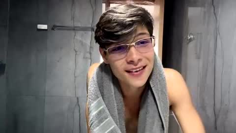 Snapshot of morgan_hiller chatting on June 14, 2026, 6:10 pm online show from June 14, 2026, 6:10 pm