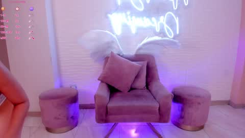 Snapshot of morganhicks chatting on January 15, 2025, 1:45 am Morgan Hicks online show from January 15, 2025, 1:45 am