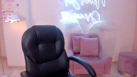 Snapshot of morganhicks chatting on February 10, 2025, 9:47 pm Morgan Hicks online show from February 10, 2025, 9:47 pm