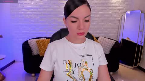 Snapshot of morganhicks chatting on September 14, 2025, 5:45 pm Morgan Hicks online show from September 14, 2025, 5:45 pm