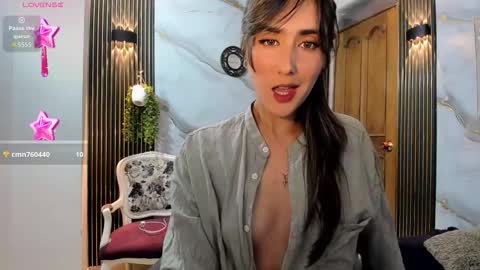 Snapshot of moriahhoe chatting on November 1, 2025, 6:54 pm Moriah online show from November 1, 2025, 6:54 pm