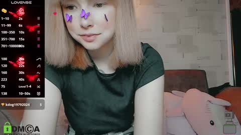 Lisa 3 online show from December 2, 2024, 5:48 am