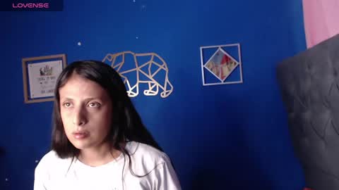 Antonella online show from June 5, 2026, 3:07 pm