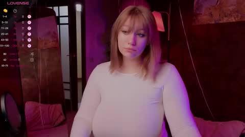 morvelyn online show from October 22, 2025, 5:02 pm