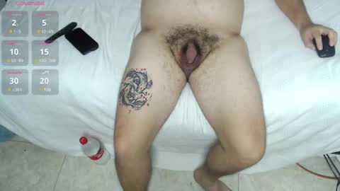 moshi_uwu online show from February 26, 2025, 3:42 am