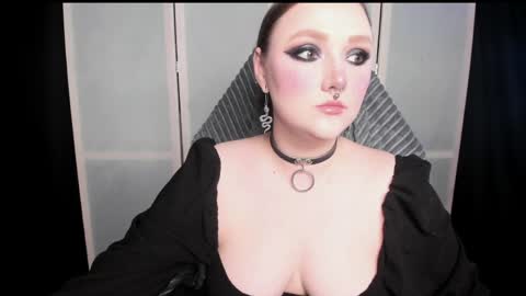 Snapshot of motorkate chatting on May 15, 2026, 1:01 am motorkate online show from May 15, 2026, 1:01 am