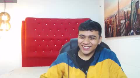 Mou Fly online show from November 14, 2025, 11:42 am