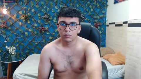 Mou Fly online show from November 21, 2025, 3:54 pm