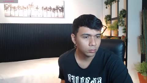 Mou Fly online show from November 25, 2025, 12:05 pm