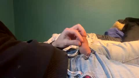 Snapshot of mouillelenos chatting on January 15, 2026, 3:38 pm CamO online show from January 15, 2026, 3:38 pm