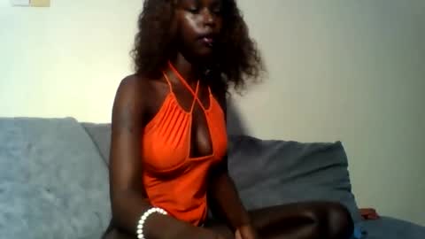 moun_chrie online show from November 27, 2025, 3:58 pm